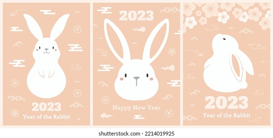 Afiche de conejos chinos, kawaii de Año Nuevo lunar 2023, colección de pancartas con flores, nubes, elementos abstractos, tipografía. Signo curado de zodiaco. Diseño de tarjetas de vacaciones. Ilustración vectorial. Estilo plano.