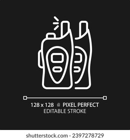 Icono de walkie talkie blanco perfecto en píxeles 2D, vector aislado, ilustración de línea delgada de la marcha de senderismo editable.