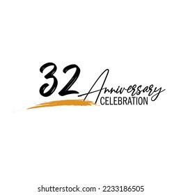 Plantilla vectorial de celebración de 32 años, números de letras negras con esbozo dibujado a mano con pincel, ilustración vectorial de diseño de logotipo numérico
