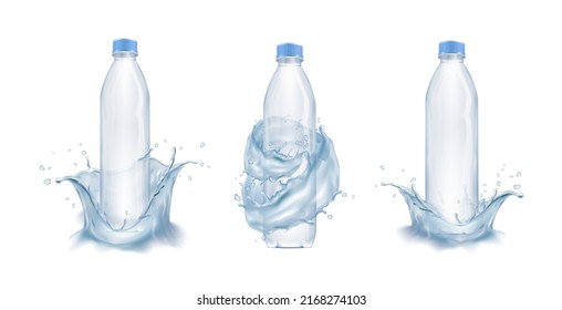 3d conjunto de iconos vectoriales realistas. Botellas de agua plásticas con salpicadura de agua. Aislado sobre fondo blanco.