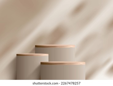 Soporte de pedestal de podio de madera 3D realista sobre sombra natural de hojas de árbol de fondo beige pastel. Pantalla para spa y belleza, escaparate de presentación de productos cosméticos. Promoción de simulación en estudio de naturaleza.