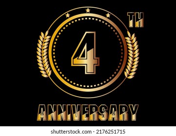 4 Jahre Jubiläum. Goldener Vektor mit Ringen für 4 Jahre Jubiläumsfeier auf schwarzem Hintergrund.