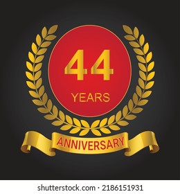 44 Jahre Jubiläum Logo-Vorlage. goldene Zahlen mit goldenem Band.