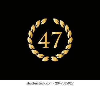 Plantilla de logotipo del anillo del 47° aniversario. Logo Del 47 Años Con Anillo De Oro Aislado En Fondo Negro, Para El Cumpleaños, Aniversario Y Celebración De La Compañía