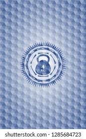 4kg kettlebell icon inside blue badge with geometric pattern.