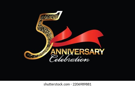  5 Aniversario de la celebración Vector Design con cinta roja y brillo. Celebración del 5° Aniversario. Banner de lujo de oro de la celebración del 5° aniversario. Quinta tarjeta de celebración. Aniversario del vector