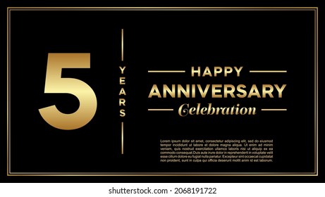 5º aniversario, diseño vectorial para la celebración del aniversario con color dorado sobre fondo negro, diseño simple y de lujo. plantilla de vector de logotipo