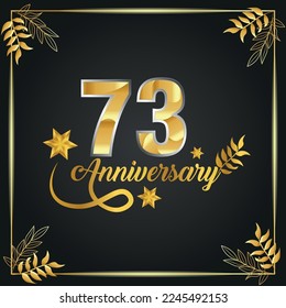 Logo de lujo de 73 años. año aniversario de la plantilla de color oro vector enmarcada por palmas.

