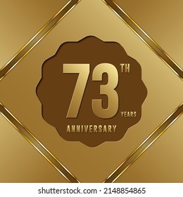 Logotipo del 73 aniversario. Diseño de planilla de celebración del aniversario con anillo de oro para folletos, folletos, revistas, póster de folleto, banner, web, invitación o tarjeta de saludo. Ilustraciones vectoriales.