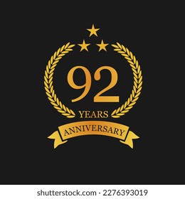 Ilustración de la plantilla del logotipo del 92 aniversario. adecuado para usted