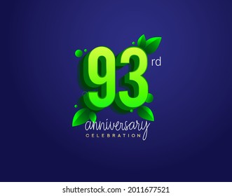 Blootipo de 93 aniversario con color de hoja y verde, aislado en fondo azul.