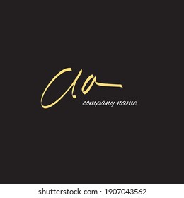 AA Una escritura a mano inicial o un logotipo manuscrito para la inicial blanca