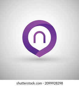 Abstrakter 3D-Letter N-Logo-Design für Vektorgrafiken. Modern und kreativ violetter Farbbrief N Circle Logo-Design einzeln auf weißem Hintergrund.