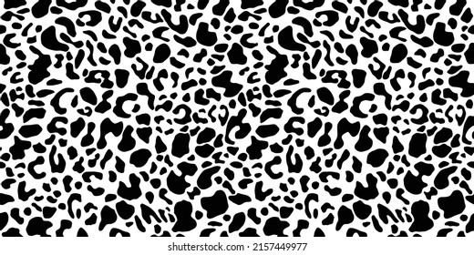 Abstract animal skin of leopard, seamless pattern. Jaguar, cheetah fur print. Black and white vector background.