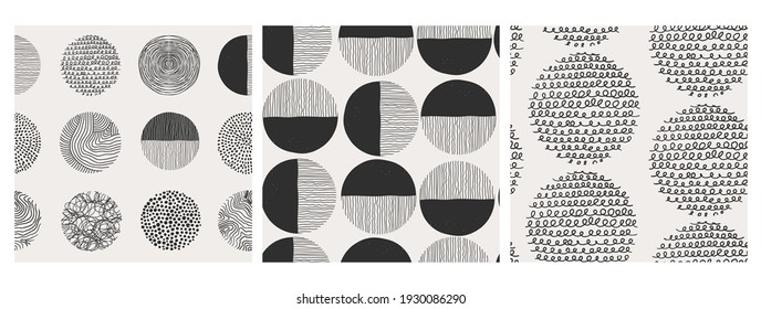 Resumen de círculos negros. Formas de doodle dibujadas a mano. Puntos, caídas, curvas, líneas. Conjunto de tres modernos y modernos patrones Vector Seamless. Papel tapiz cuadrado. Fondos de moda