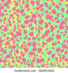 Resumen Pincel de brotes Estrollo Leopardo Quetah Piel animal Patrón vectorial infinito Fondo aislado