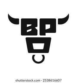 Abstraktes Bullenkopf-Symbol-Logo-Design mit den Initialen der Buchstaben B und P im Inneren, in schwarz-weißer Farbe.