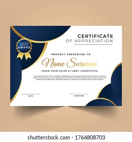 Plantilla de diseño de diploma de certificado abstracto con formas geométricas