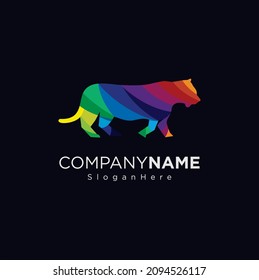 logotipo de tigre de gradiente colorido abstracto adecuado para logotipos de empresa juegos de medios de negocio necesidades personales y otras necesidades. ilustración de la plantilla del vector de mascota silvestre del logotipo