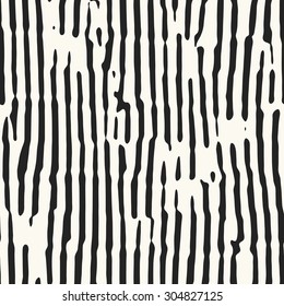 Abstract damaged irregular striped background. Seamless pattern. 