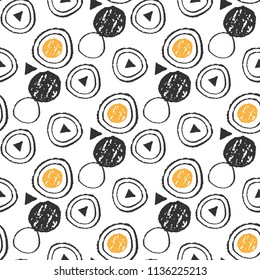 Abstract doodle triangle and circles seamless pattern. hand drawn elements