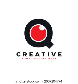 Abstract Eye Logo Letter Q. Black Shape Q Initial Letter with Red Eyeball inside. Use for Business and Technology Logos. Flat Vector Logo Design Ideas Template Element