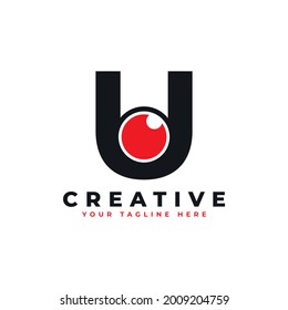 Letra U del logotipo ocular abstracta. Forma negra U Letra inicial con ojo rojo dentro. Uso para Logos de Negocios y Tecnología. Elemento de plantilla Ideas de diseño de logotipo de vectores planos