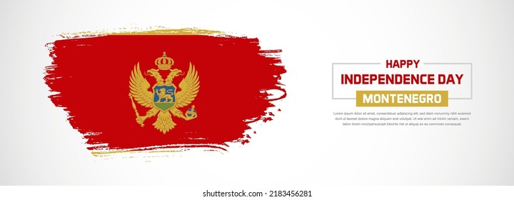 Abstrakte Flagge Montenegros auf handgezeichnet Pinselstriche. Fröhlicher Unabhängigkeitstag mit grauem Hintergrund