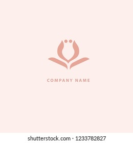 Abstract flower store logo icon vector design. Cosmetics, Spa, Beauty salon Decoration Boutique vector logo. Vector illustration, Graphic Design Editable Design. Floral logo. Flower wedding icon