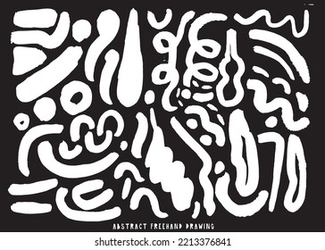 Abstrakte Freehand-Zeichnung, Doodle Schwarze trockene Pinselstriche, handgezeichnet, Vektorset, Kurz- und Zickzack-Schwarze Pinselstriche