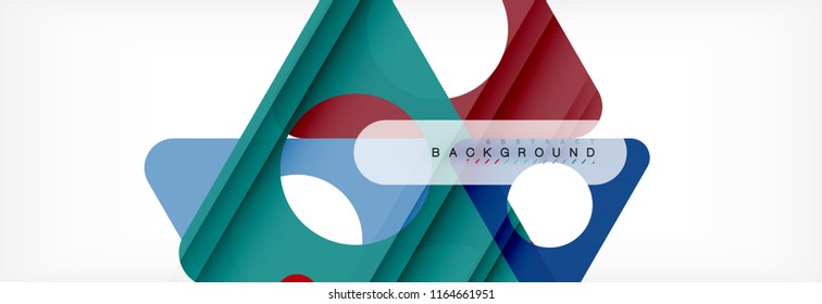 Fondo geométrico abstracto. Triángulos superpuestos modernos. Formas de color inusuales para el mensaje. Presentación empresarial o tecnológica, plantilla de portada de aplicaciones