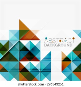 Fondo geométrico abstracto. Triángulos superpuestos modernos. Formas de color inusuales para el mensaje. Presentación empresarial o tecnológica, plantilla de portada de aplicaciones