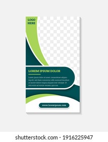 Plantilla de pancarta geométrica abstracta para promoción comercial universal. El diseño vertical combinado con la forma curva utiliza el verde multicolor como elemento. fondo blanco con espacio para el collage de fotos. 