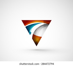 Resumen del triángulo del logotipo de la compañía geométrica, flecha. Ilustración vectorial del concepto de forma universal hecho de varios elementos superpuestos de ondas