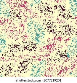 Abstract geometric seamless pattern in doodle style with color segments.