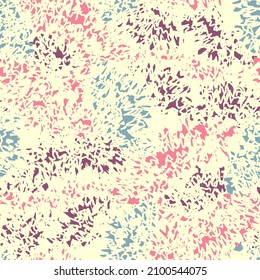 Abstract geometric seamless pattern in doodle style with color segments.
