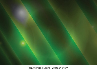 Esfera verde Abstractas con rayas de luz diagonales y un brillante resplandor central sobre un fondo negro.