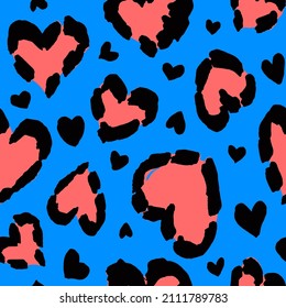 Pincel de dibujo de mano abstracto estalla forma corazón leopardo Cheetah piel animal patrón vector sin soldadura fondo aislado