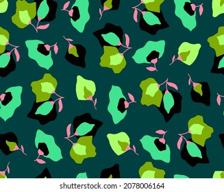 Abstract Hand Drawing Geometric Retro Flowers and Leaves Seamless Vector Pattern Isolated Background
