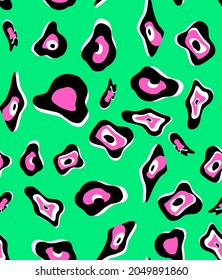 Abstract Hand Drawing Large Geometric Evil Eye Bead Shaped Leopard Skin Seamless Vector Pattern Isolated Mint Green Background