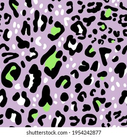 Abstract Hand Drawing Leopard Cheetah Skin Shapes Repeating Vector Pattern Isolated Background 