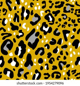 Abstract Hand Drawing Leopard Cheetah Skin Shapes Repeating Vector Pattern Isolated Background 