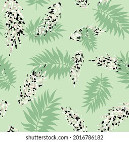 Abstract Hand Drawing Tropical Palm Leaves Seamless Summer Concept Vector Pattern Isolated Background