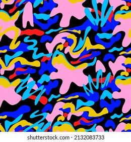 Abstract Hand Drawing Wavy Distorted Geometric Camouflage Shapes Seamless Vector Pattern Isolated Background