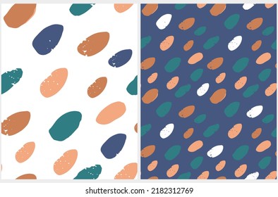 Resumen Conjunto de patrones de vectores de grunge dibujados a mano. Puntos de forma irregular sobre fondo blanco y azul oscuro. Moderno Patrón Irregular Geométrico Sin Marea ideal para Tejido, Textil. Impresión reproducible genial.