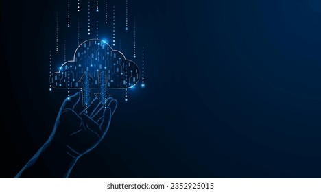 Resumen de la placa de circuito de tecnología en la nube de mano sujeta. Moderno entorno de innovación en tecnología de almacenamiento en la nube o intercambio.	