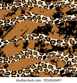 Abstract leopard skin with wavy pattern. Vector Illustration.