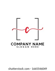 Letra abstracta C Monograma de belleza inicial y diseño elegante de logotipo, logo de escritura a mano con firma inicial, fotografía, boda, moda, floral y botánica con diseño de plantilla creativa