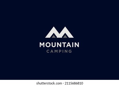 Letra abstracta M para ilustración vectorial del diseño del logotipo del campamento de montaña.