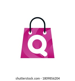 Abstract letter q with shopping bag. Abstract shopping q logo. Online q letter shop logo.q letter shopping logo.Shopping bag